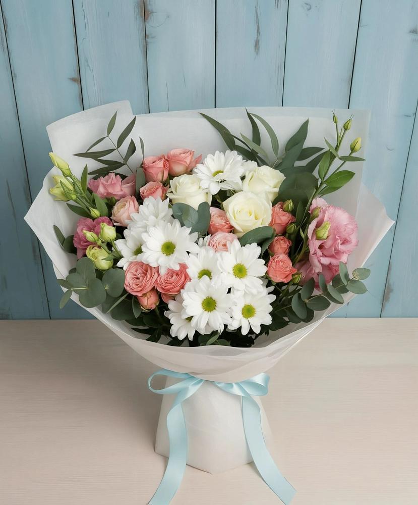 Букет цветов из: Розы, Лизиантусы и Хризантемы в Фенино