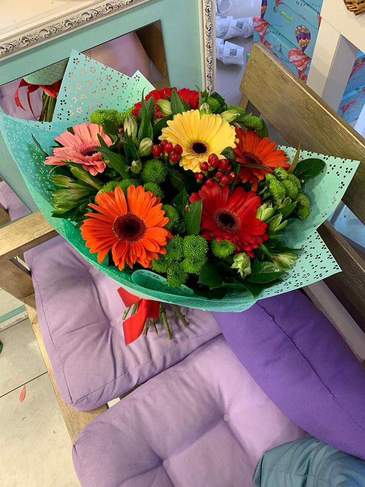 Букет цветов из: Герберы, Хризантемы и Альстромерии в Фенино