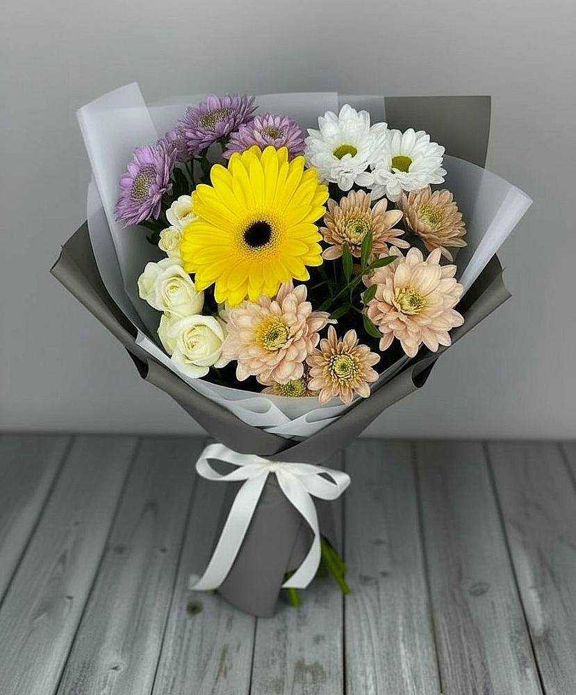 Букет цветов из: Розы, Герберы и Хризантемы в Фенино