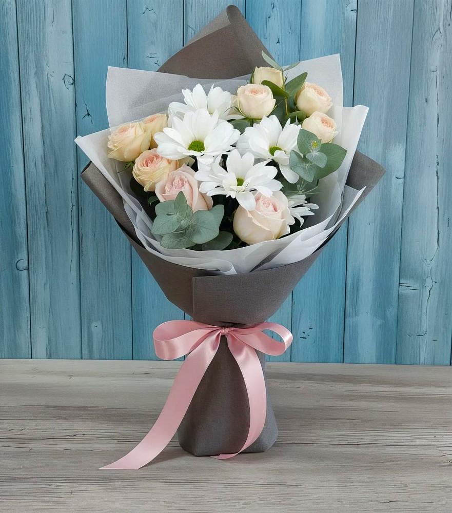 Букет цветов из: Хризантемы и Розы в Фенино