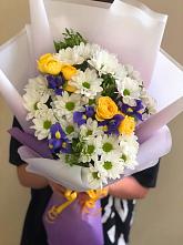 Букет цветов из:  Ирисы, Хризантемы и Розы #REPLACE_PRED# Фенино