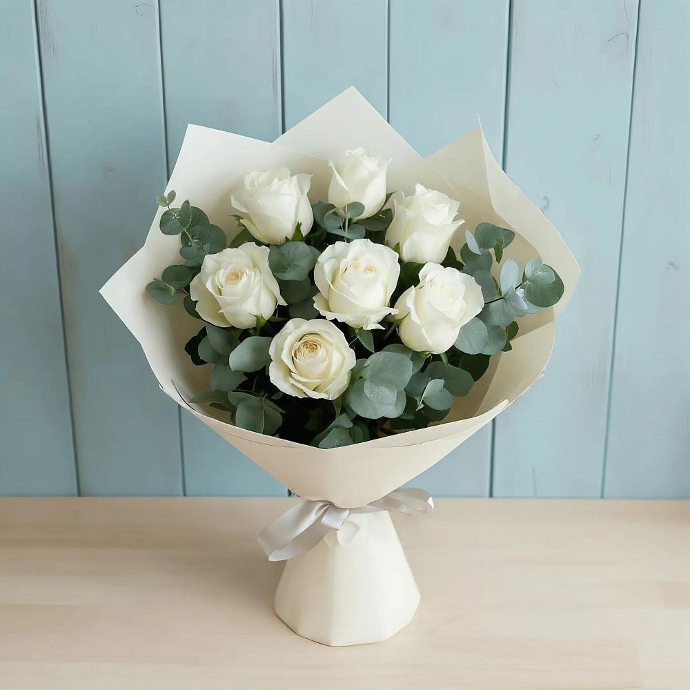 Букет Белые розы в Эвкалипте в Фенино