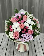 Букет цветов из:  Альстромерии, Гвоздики, Розы и Хризантемы в Фенино
