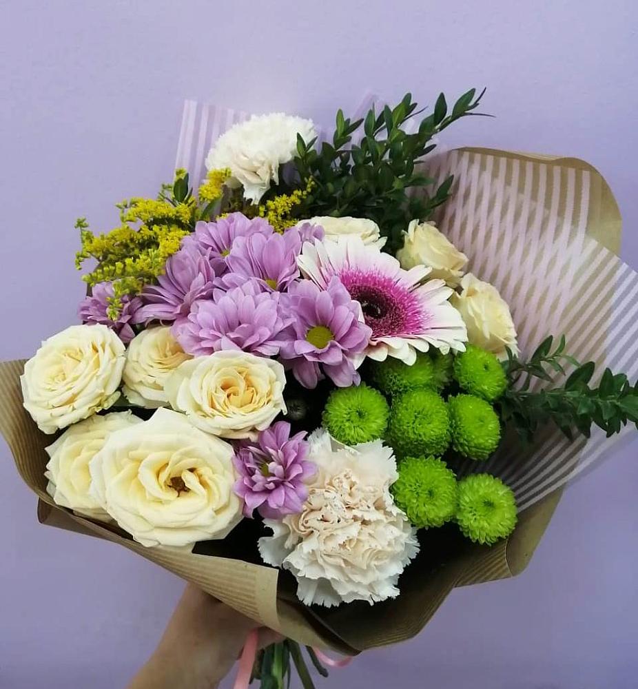 Букет цветов из: Хризантемы, Розы, Гвоздики и Герберы в Фенино