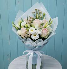 Букет цветов из:  Розы и Лизиантусы в Фенино